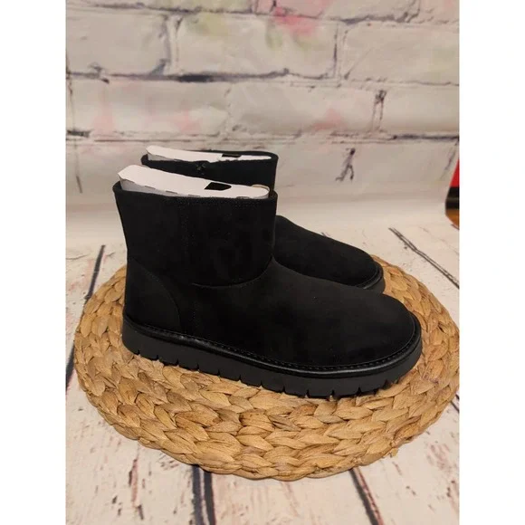 Universal Thread Women's May Suede Booties with Memory Foam Insole Black 9 - Picture 3 of 8